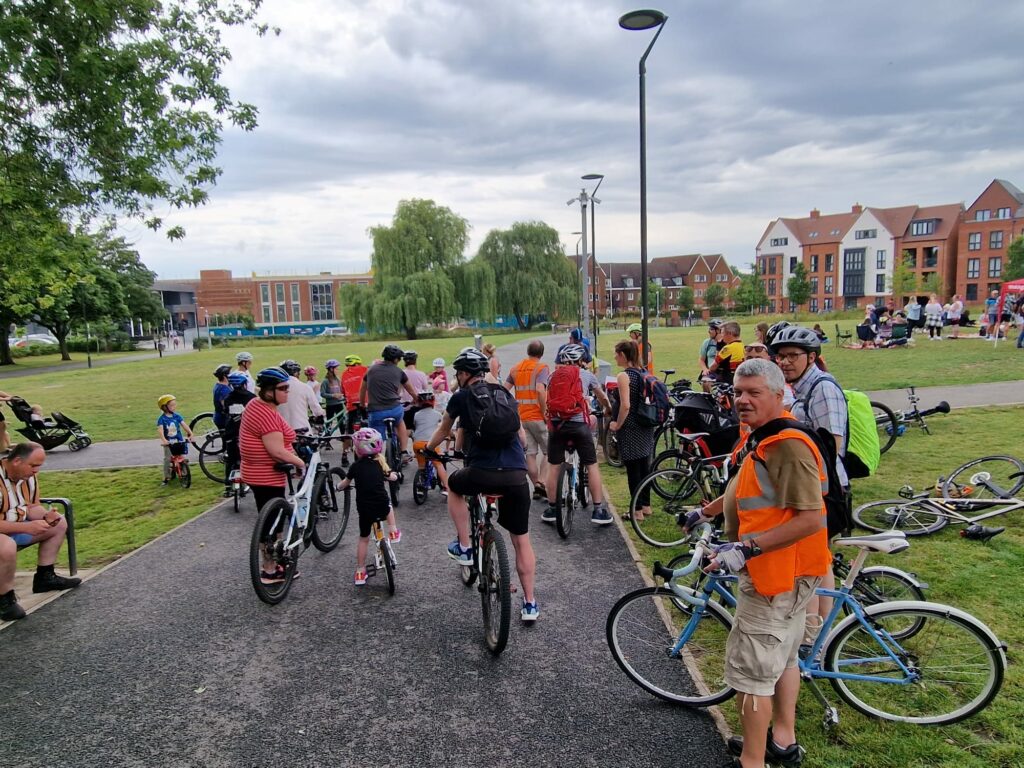 2023-07-08 at 15.00.06(3)-Alex